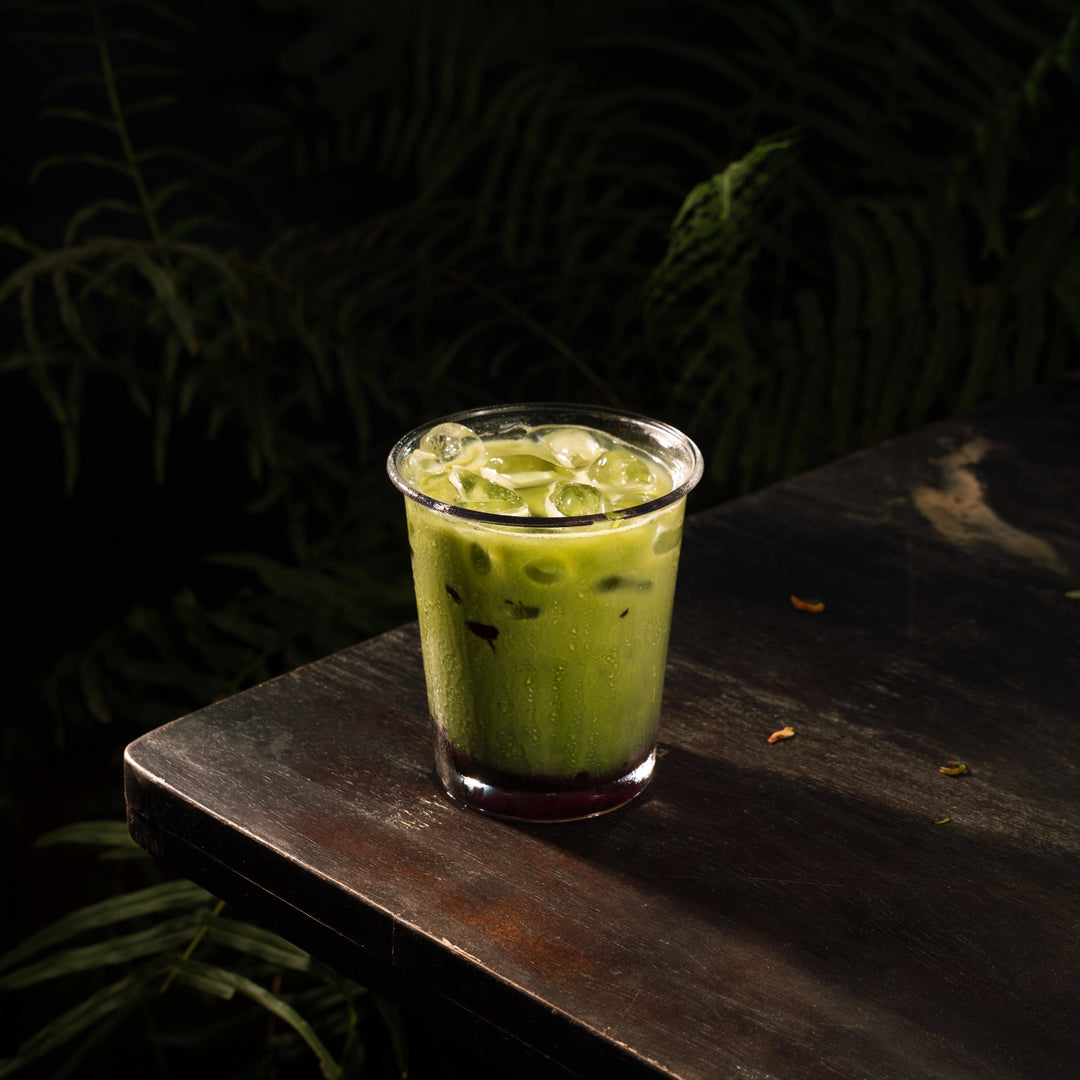 Matcha Latte (with oat milk) (hot/iced)