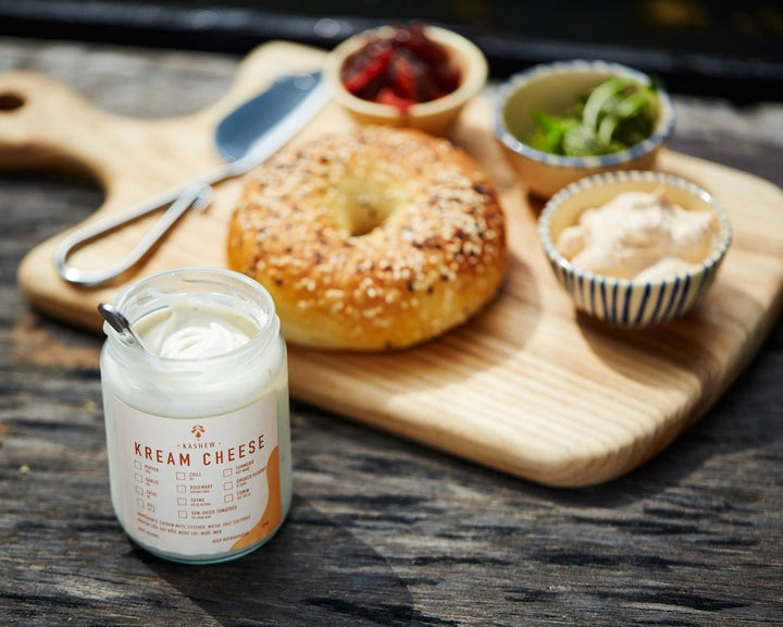 Kream Cheese / Baguette / Chutney